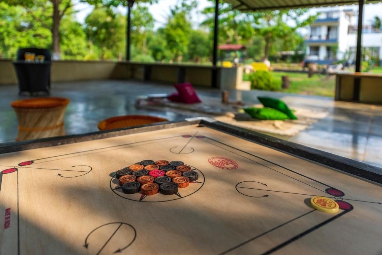 Saffronstays Lakeview Nivara - Farm Stay Villa With Private Pool Near Пюн Екстериор снимка