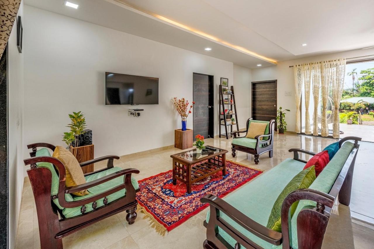 Saffronstays Lakeview Nivara - Farm Stay Villa With Private Pool Near Пюн Екстериор снимка