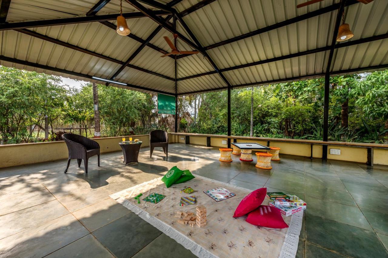 Saffronstays Lakeview Nivara - Farm Stay Villa With Private Pool Near Пюн Екстериор снимка