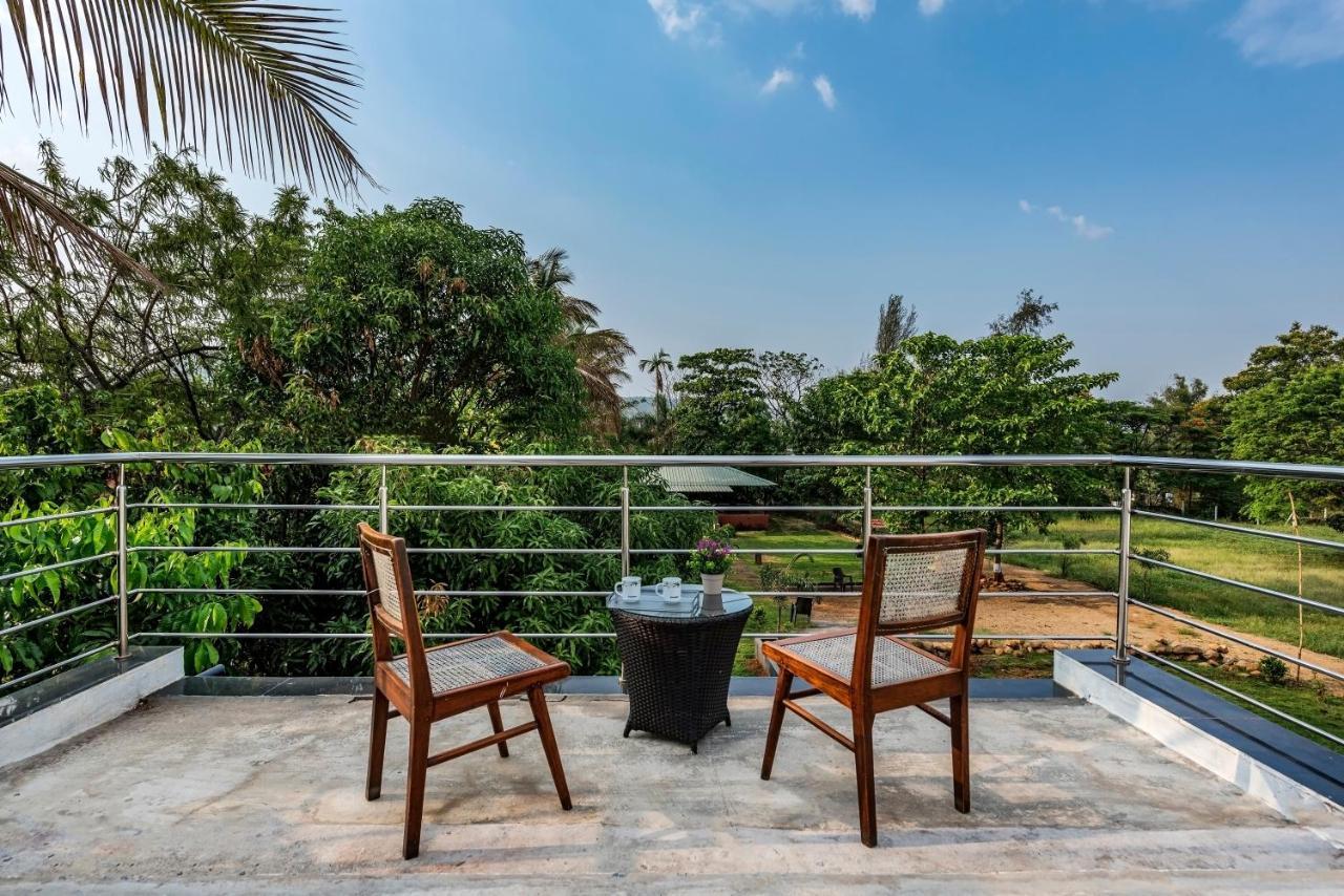 Saffronstays Lakeview Nivara - Farm Stay Villa With Private Pool Near Пюн Екстериор снимка